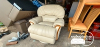 2792.jpg - ซ่อมเก้าอี้รีไคลเนอร์แบบหมุน 360 องศา | https://hatyaisofa.com